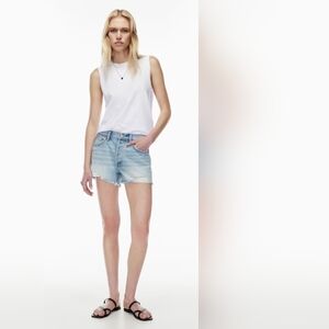 Aritzia Denim Forum The Ex Boyfriend shorts size 26 in VGUC